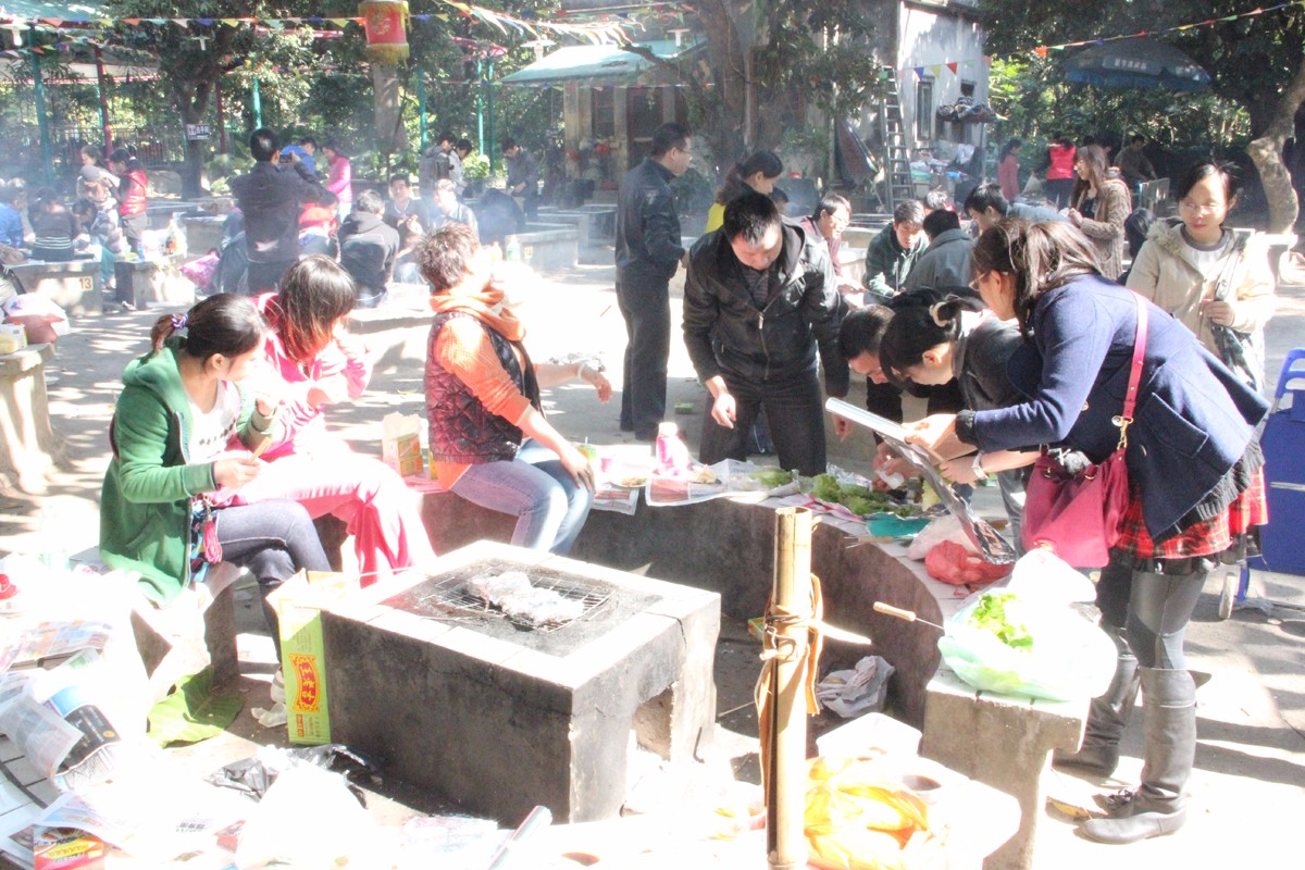 2011华南植物园烧烤活动-广州菱科自动化设备有限公司